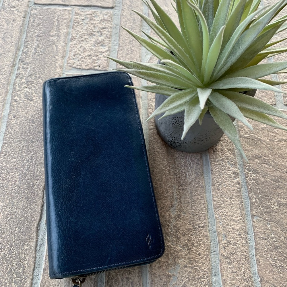 Leather Cole Hann wallet